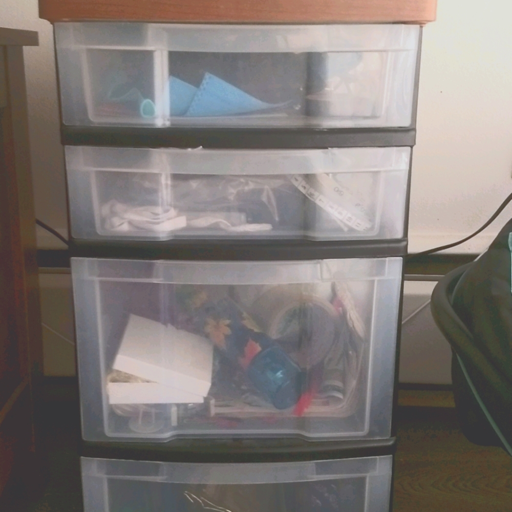 Plastic Drawers -pickup only